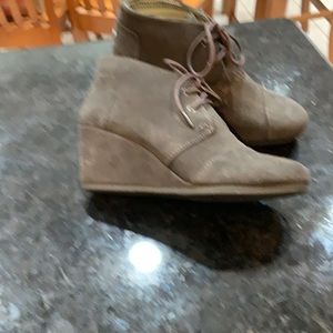 Ladies suede wedges by Tom’s